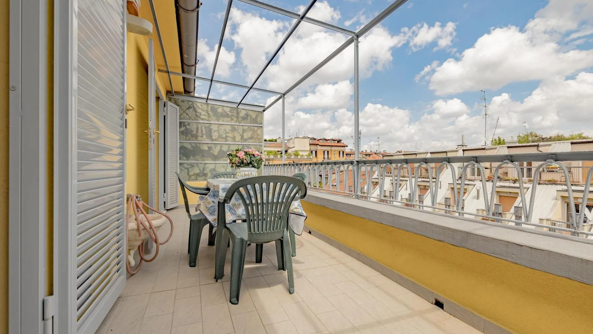 Porta Vittoria - Linate Urban Stay - 10 Minuti Aeroporto Self-Check-In Milan 0*,  Italy