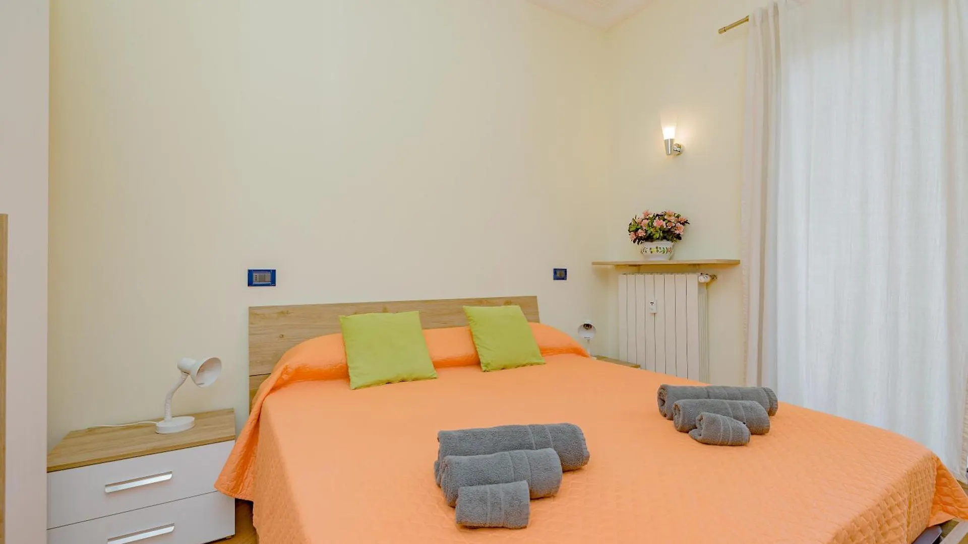 Porta Vittoria - Linate Urban Stay - 10 Minuti Aeroporto Self-Check-In Milan 0*,  Italy